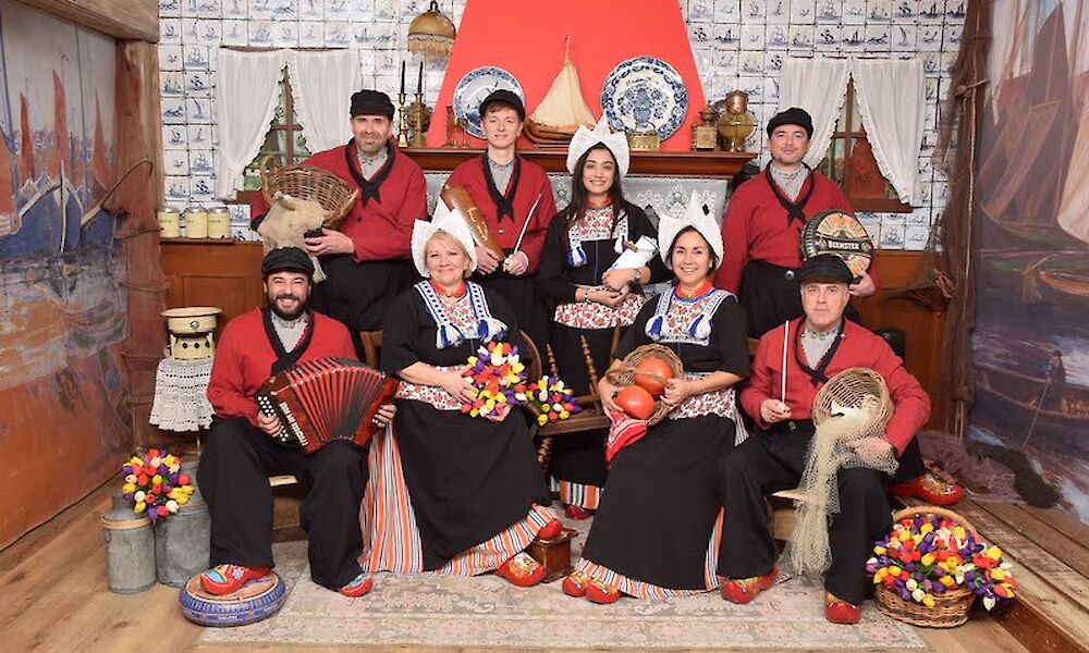 Arrangement aan de Volendamse haven